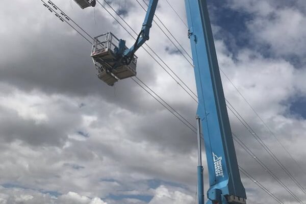 cherry picker boom lift work platform