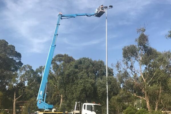 boom type cherry picker elevated work platform