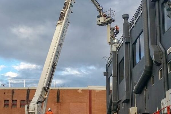 elevated working platform boom type lift