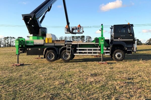 boom type elevating work platform