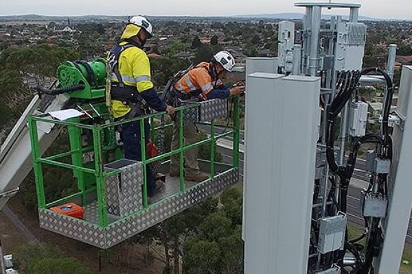 cherry picker lift elevated work platform