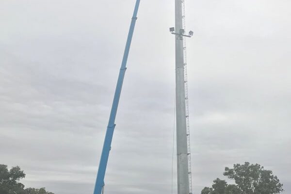 Machine for picking cherries